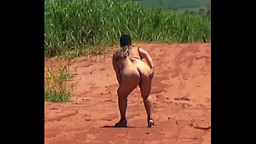 Eu sozinha na estrada