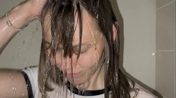 Wetlook - Wet T-shirt And Knickers In The Shower thumbnail