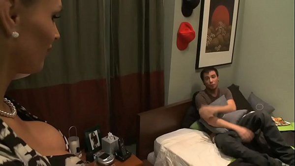 Play MP4 - Tanya invites one of her students home and fucks him to the cum