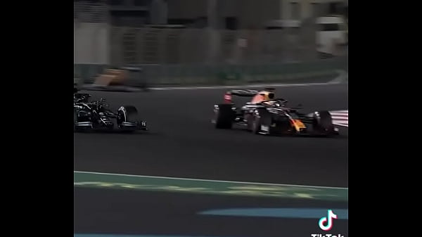 Ele foi fudido e tomou um cacete 