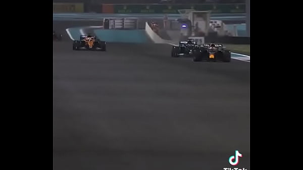 Ele foi fudido e tomou um cacete 