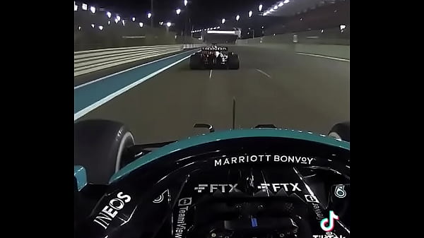 Ele foi fudido e tomou um cacete 