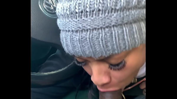 Play MP4 - SnowBoarder Girl Gives Best Blowjob