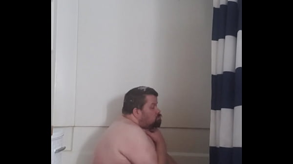 Play MP4 - Just taking a long bath&period;