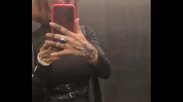 Les show sont ouvert mes amours &agrave; vos claviers ! H&acirc;te de vous retrouver 