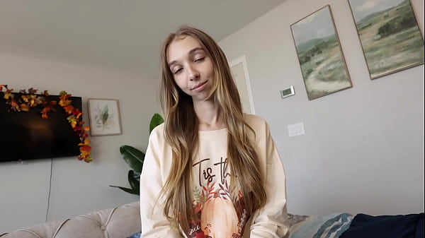 Play MP4 - Step Sis Bonding Before Thanksgiving Dinner - Breezy Bri