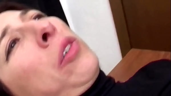 Play MP4 - Mara pays because her husband didn't give her enough dick