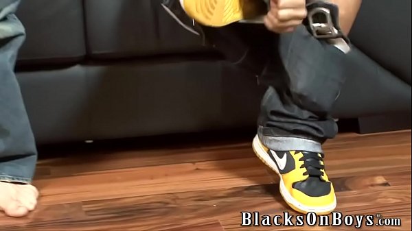 Black haired white guy gets banged by a black thug 