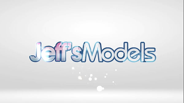 Nonton Figured Nina Capel Shows Off Her Dildo Riding Skills thumbnail