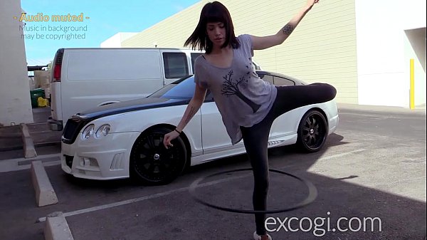 Play MP4 - Circus Girl Porn Debut