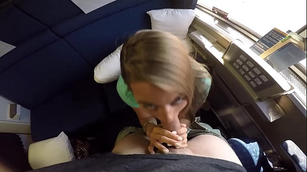 18 year old loves the adventure of sucking & fucking while everyone can see