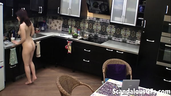 My_hot tattooed GF_cooking_breakfast naked