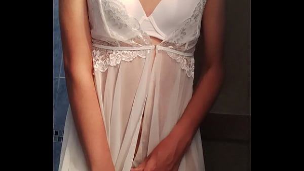 Femboy Se Acaba Usando Ropita Angelical thumbnail