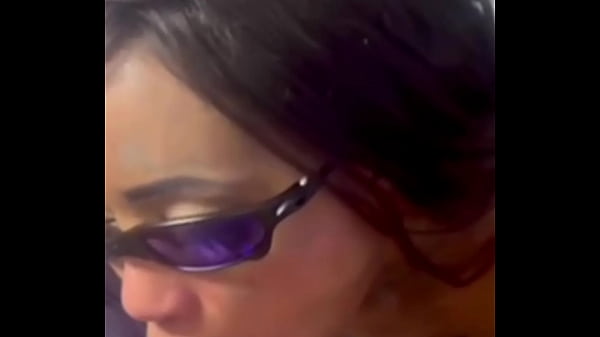 MEU NAMORADO GOSTA DE PUTARIA A TR&Ecirc;S EU CONCORDO S&Oacute; SE FOR BISSEXUAL 