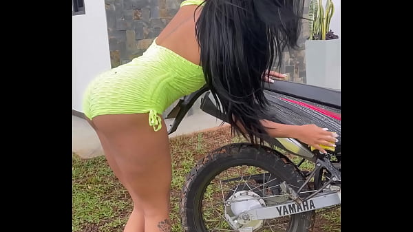 Follando Con Mi Novio En Un Vaje En Moto thumbnail