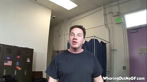 Play MP4 - Natalia Rossi with natural tits and blowjob Fucking Threesome