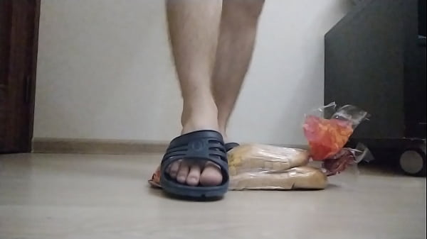 Crush bread