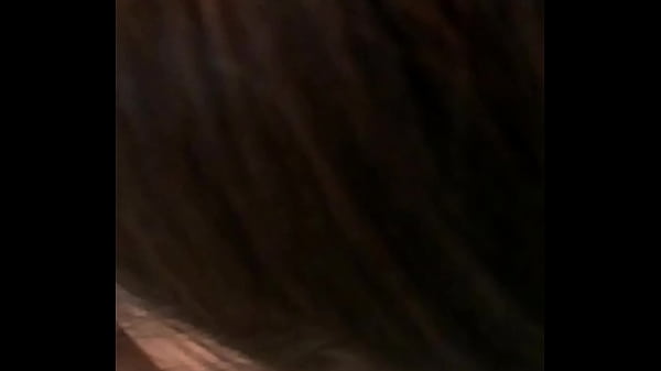 Amateur asian girl gives head and swallows_cum