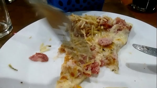 Nonton Comendo Aquela Gostosa Ao Vivo Na Pizzaria thumbnail