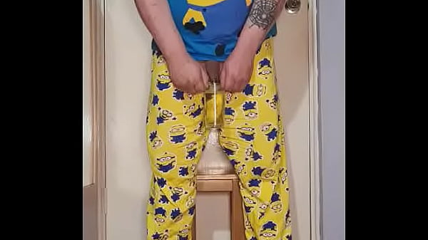 some one please come and fuck me 