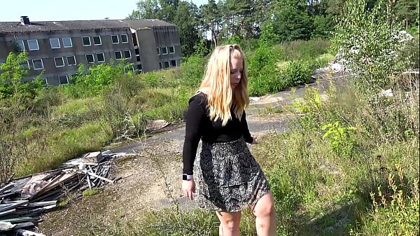 Lola (19) Naiv Und Unerfahren Ohne Kondom Gefickt Und In Die Fresse Gespritzt thumbnail