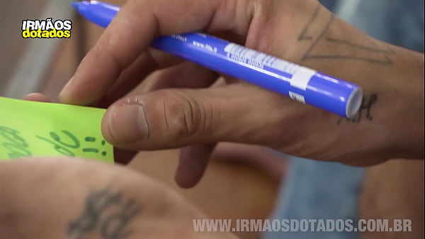 Play MP4 - ACABEI FODENDO MEU MELHOR AMIGO