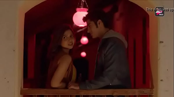 Nonton Gf Bf Kissing Hard thumbnail