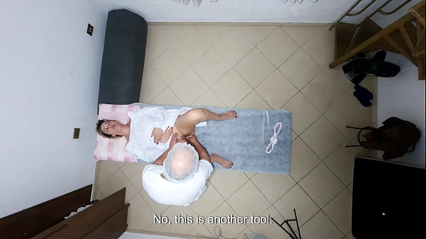 Nonton She Has Several In The Doctor's Anal Creampie. thumbnail