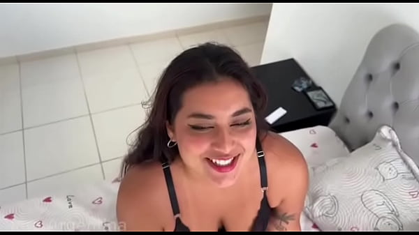 El Vecino Me Rompi&oacute; El Culo thumbnail