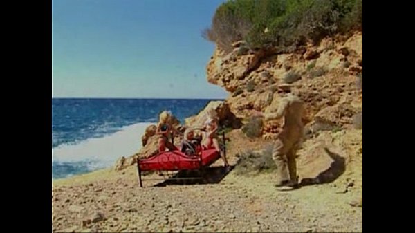 com 4752627 helen duval 3 callgirls service