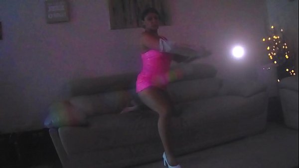 Play MP4 - Ellen complication solo