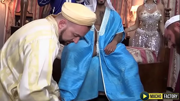 MachoFactory: Group Of Horny Sluts Feast On Tight Holes And Big Cocks 