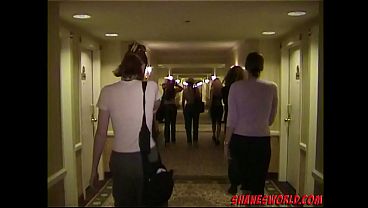 Nonton Shane&rsquo;s World&rsquo;s High Roller Hos Take On Tinsel Town thumbnail