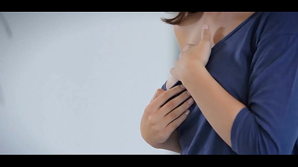 Nonton Teen Rubs Love Tunnel And Moans thumbnail