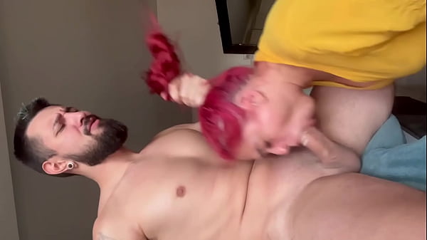 Garganta profunda at&eacute; arrombar gozada facial 