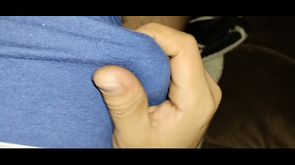 Estaba algo caliente_y decidí hacerme una paja bien_dura