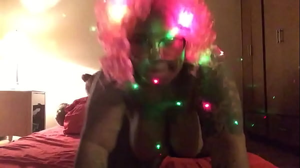 Nonton Hazelnut thumbnail