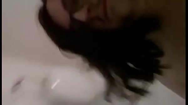 Play MP4 - The Dick is on the wall