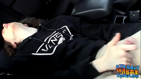 Straight thug Sean Johansen masturbates outdoor and cums