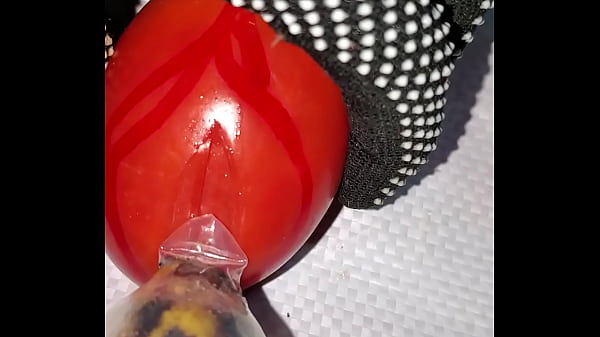 Red Head Tomato was analyzed by the Bananaman