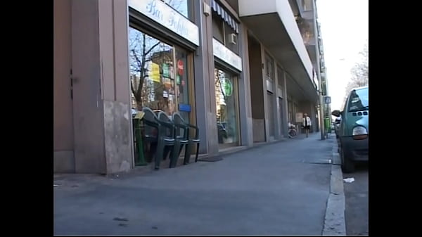 Nonton A Blowjob At The Bar And An Ass Fuck At Home thumbnail