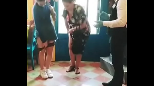 Public pussy show