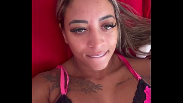 Nonton Masturbando At&eacute; Gozar thumbnail