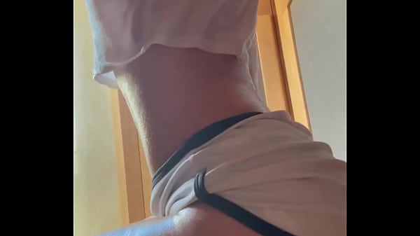 Nonton Zone Out To Me thumbnail