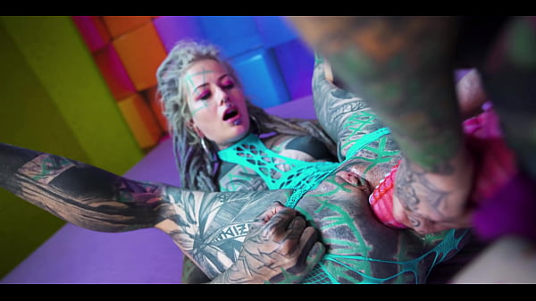 Play MP4 - Illuz has a huge strapon to use on Anuskatzz