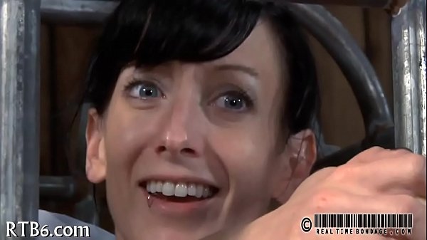 Hot thrall delights with blowjob 