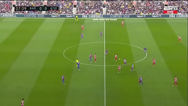 Nonton La Xavineta Pincha Las Llantas Del Autob&uacute;s De Simeone ? thumbnail