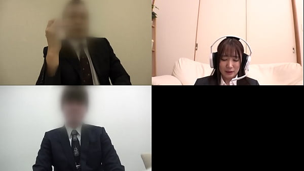 Play MP4 - 上司とのリモート会議中に彼氏がイタズラ！！？「バレたらヤバい&hellip;！！」緊張と興奮でマ&cir;コはビショビショ！表情を変えず、声も出さずにこっそりSEX！Part3