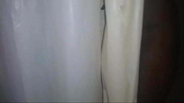 Play MP4 - Couple has wild sex in shower