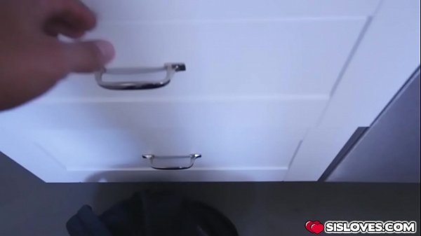 Nonton Riley Mae Making Her Juicy Pussy Wet And Wild thumbnail